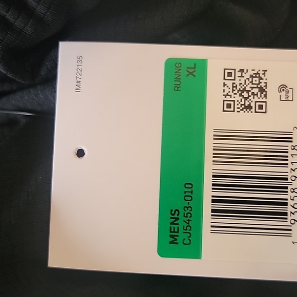 Nike Men's Running Shorts, size XL. Color Black with Grey swoosh - Picture 5 of 6